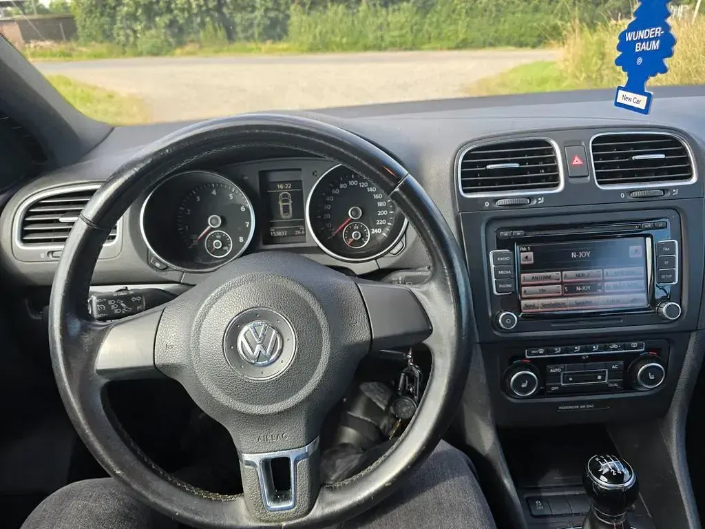 Gebraucht VW Golf Cabriolet 105 PS (77 kW) 2012 Rot Cabrio