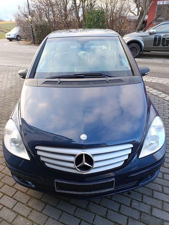 Gebraucht Mercedes B180 109 PS (80 kW) 2007 Blau Van / Kleinbus