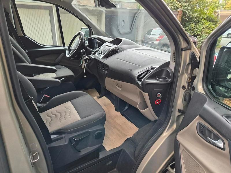 Gebraucht Ford Tourneo 125 PS (91 kW) 2013 Van / Kleinbus