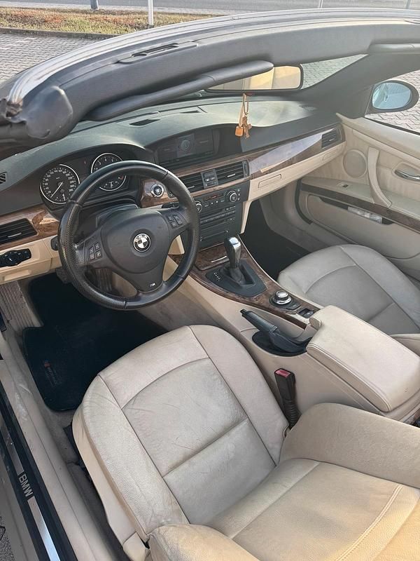 Gebraucht BMW 330 Cabriolet M Performance 272 PS (200 kW) 2007 Gold Cabrio