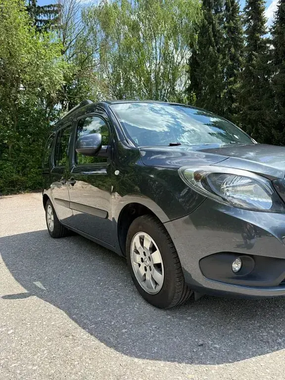 Gebraucht Mercedes Citan 111 Edition 110 PS (80 kW) 2018 Grau Kombi