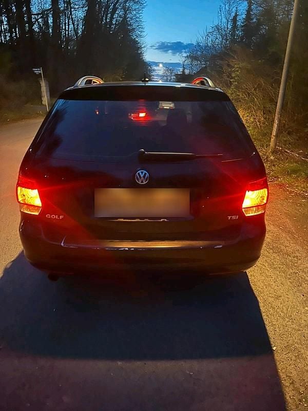 Gebraucht VW Golf VII 105 PS (77 kW) 2013 Schwarz Kombi