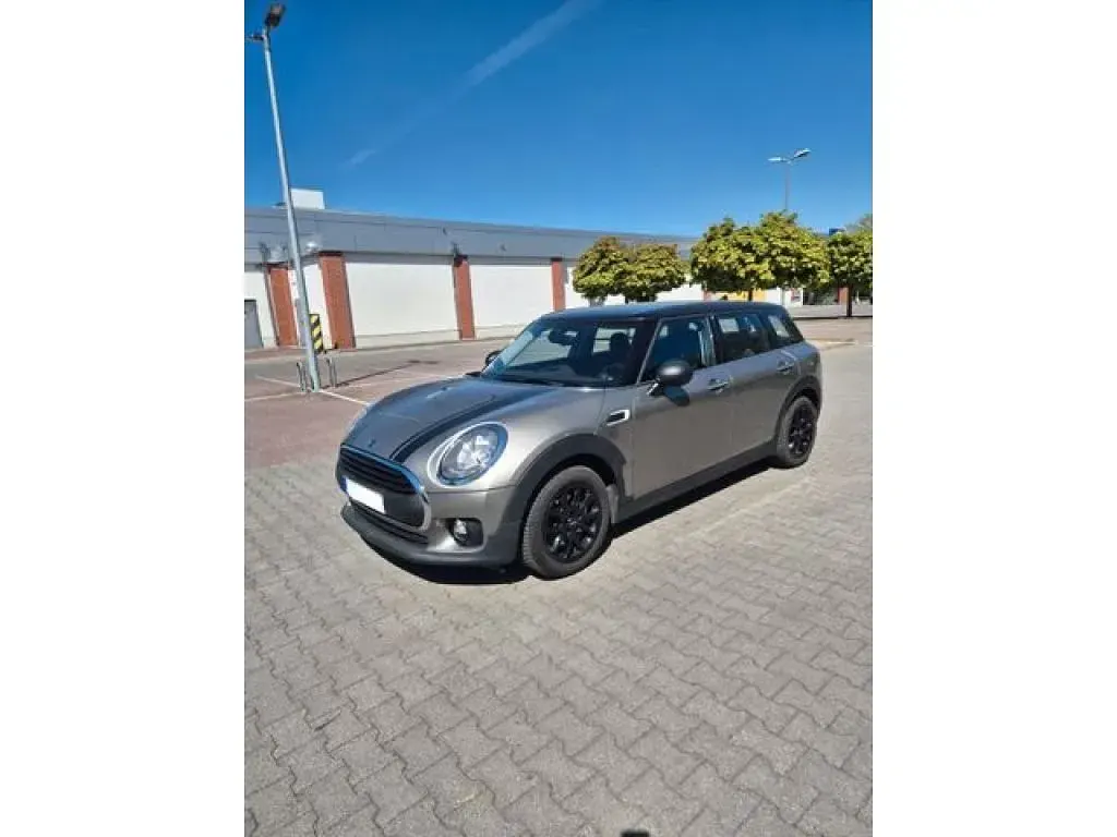 Käytetty Mini ONE 102 HP (75 kW) 2017 Hopea Viistoperä