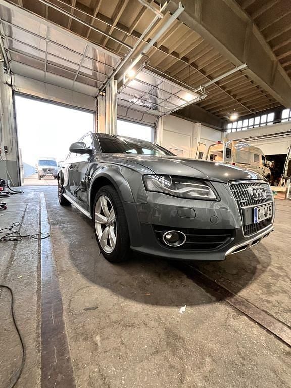 Gebraucht Audi A4 Allroad 211 PS (155 kW) 2011 Grau Kombi