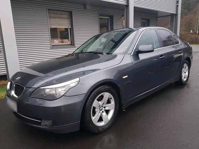 Second-hand BMW 525 196 CP (144 kW) 2008 Berlinǎ