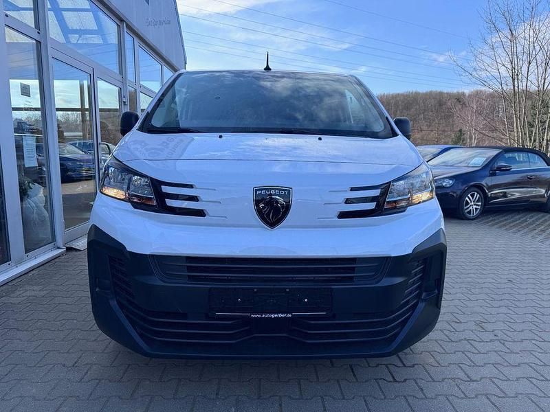 Neu Peugeot Expert 120 PS (88 kW) 2025 Grau Van