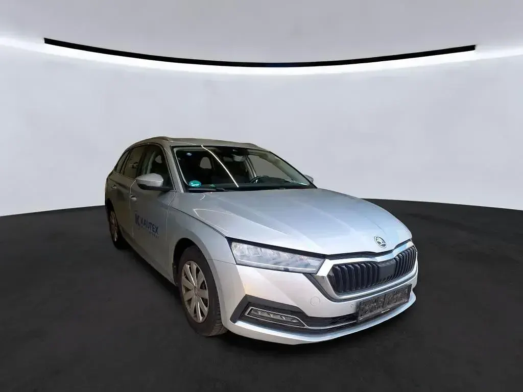Gebraucht Skoda Octavia Style 150 PS (110 kW) 2021 Stribrna brilliant/ brilliants Kombi