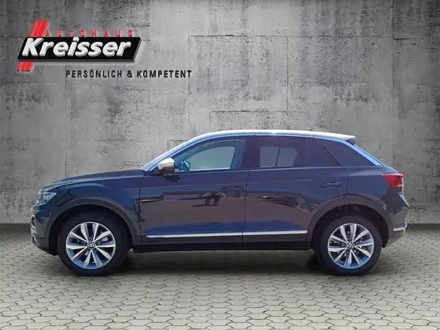 Gebraucht VW T-Roc Style 110 PS (80 kW) 2021 Grau (uranograu/pure white) SUV