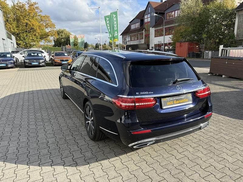 Gebraucht Mercedes E300 306 PS (225 kW) 2022 Blau Kombi