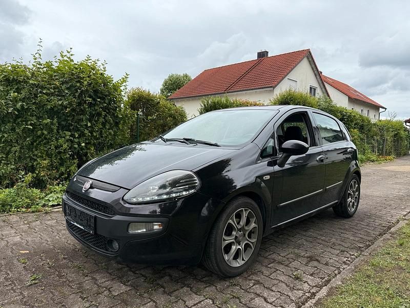 Andere farben Gebraucht 2011 Fiat Punto Evo Kleinwagen | 1.850 € (Guter Preis) - Bild 1/4