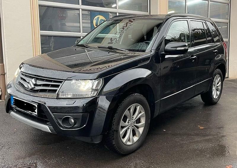 Schwarz Gebraucht 2015 Suzuki Grand Vitara SUV | 11.900 € (Superpreis) - Bild 1/4