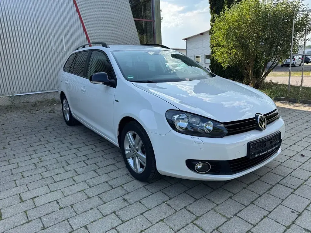 Gebraucht VW Golf VII Comfortline 122 PS (89 kW) 2013 Schwarz Limousine