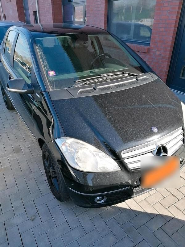 Gebraucht Mercedes A160 95 PS (69 kW) 2010 Schwarz Kleinwagen