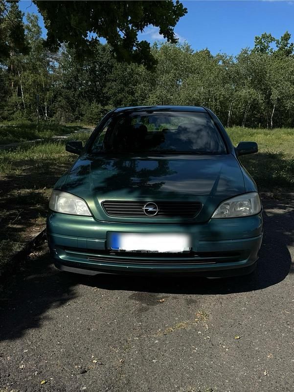 Grün Gebraucht 2001 Opel Astra Coupé | 1.600 € (Fairer Preis) - Bild 1/4