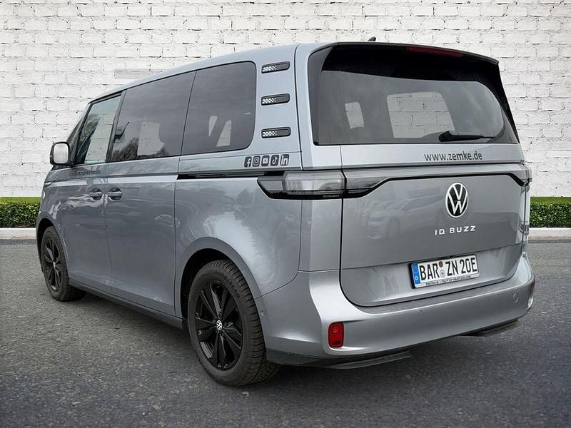 Gebraucht VW ID. Buzz Pro 150 kW (204 PS) 2025 Monosilber metallic Van / Kleinbus