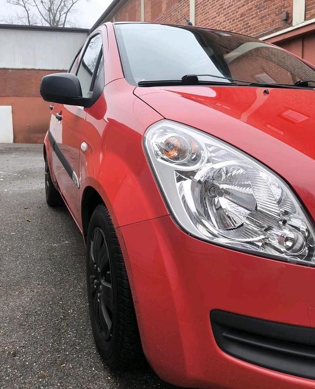 Gebraucht Suzuki Splash 65 PS (47 kW) 2010 Rot Kleinwagen