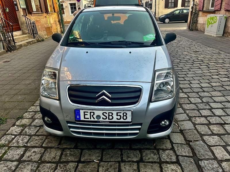 Gebraucht Citroën C2 60 PS (44 kW) 2009 Silber Kleinwagen