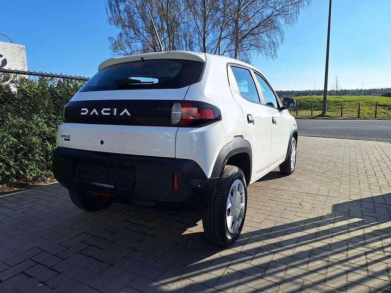 Second-hand Dacia Spring 33 kW (45 CP) 2025 Alb Hatchback
