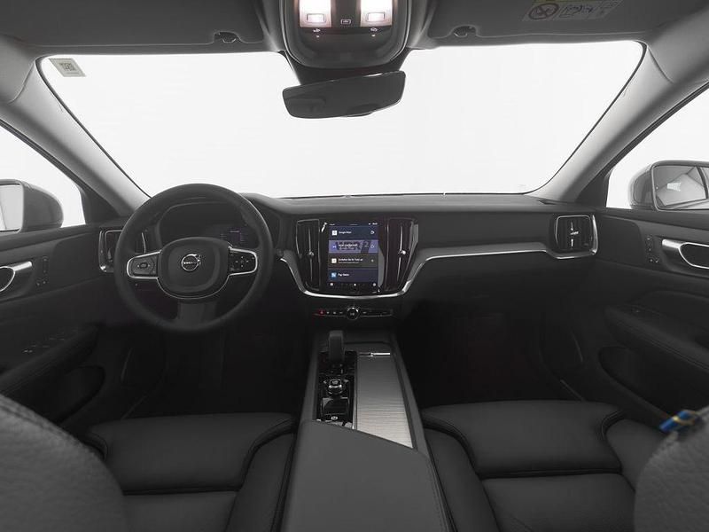 Gebraucht Volvo V60 CC Plus 197 PS (144 kW) 2024 Grau vapour grey / metallic Kombi