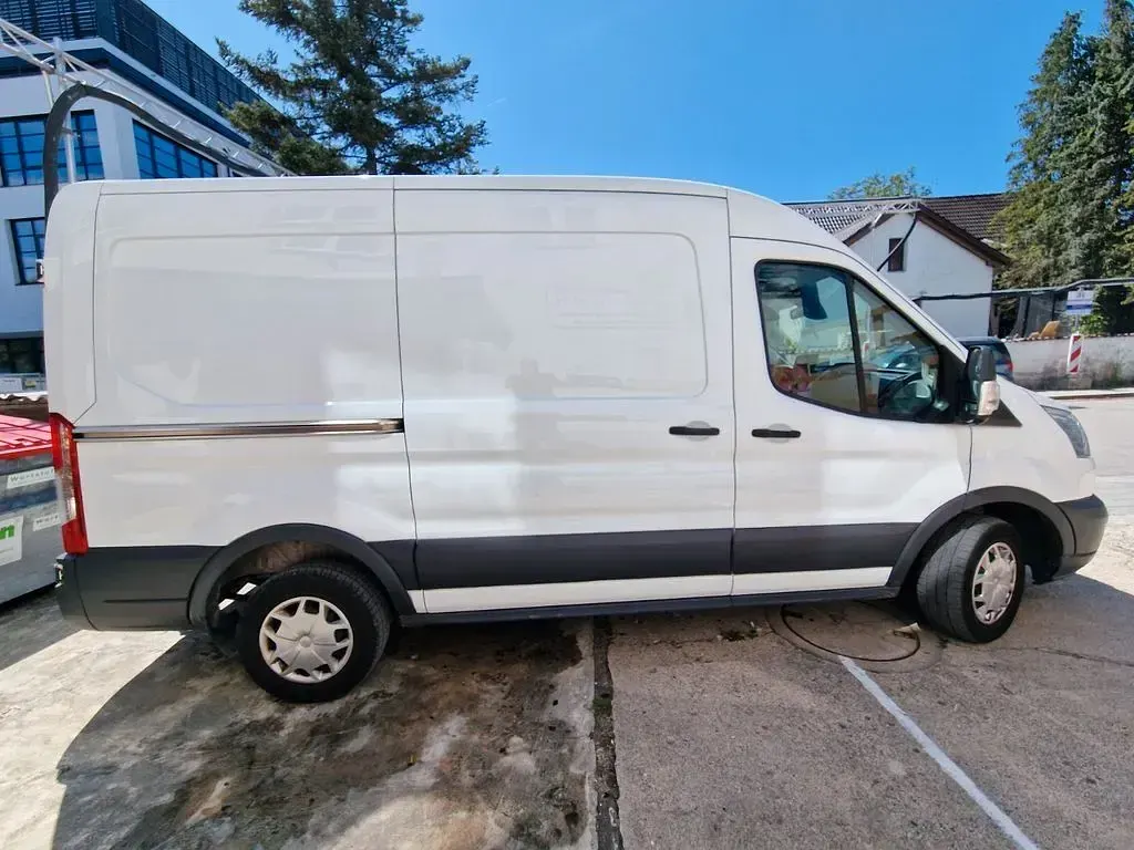 Gebraucht Ford Transit 131 PS (96 kW) 2018 Weiß Van