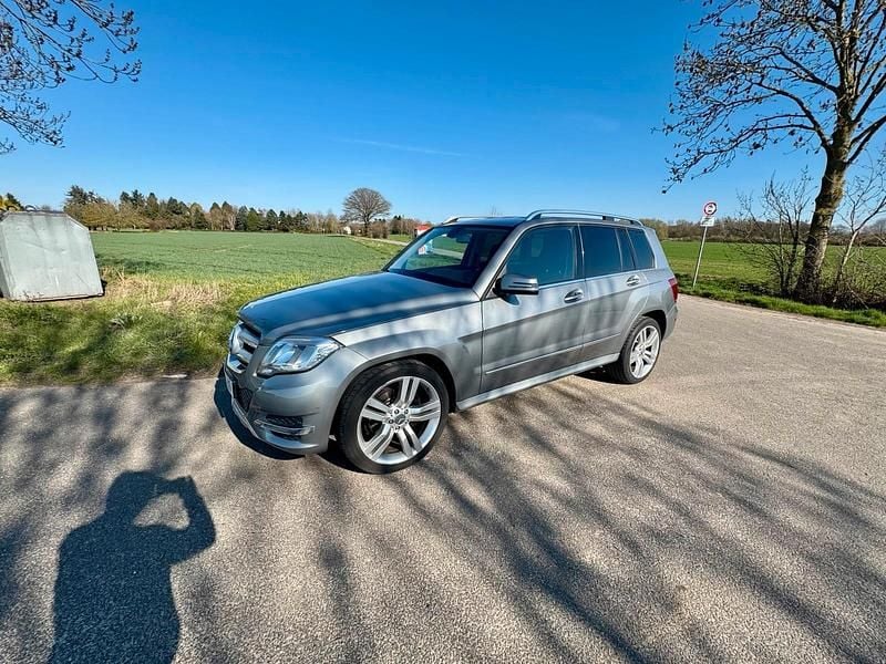 Gebraucht Mercedes GLK220 170 PS (125 kW) 2013 Grau SUV