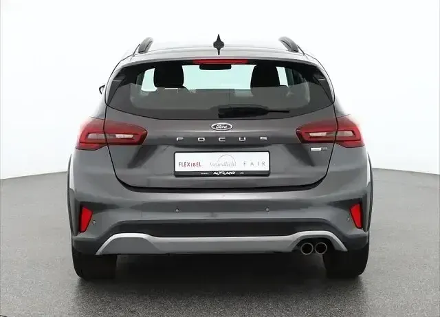Gebraucht Ford Focus Active 125 PS (91 kW) 2023 Grau Limousine