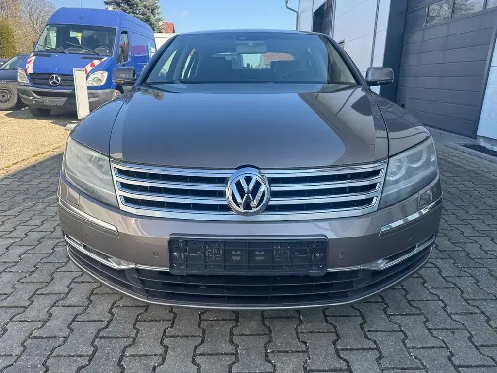 Gebraucht VW Phaeton 239 PS (175 kW) 2013 Limousine