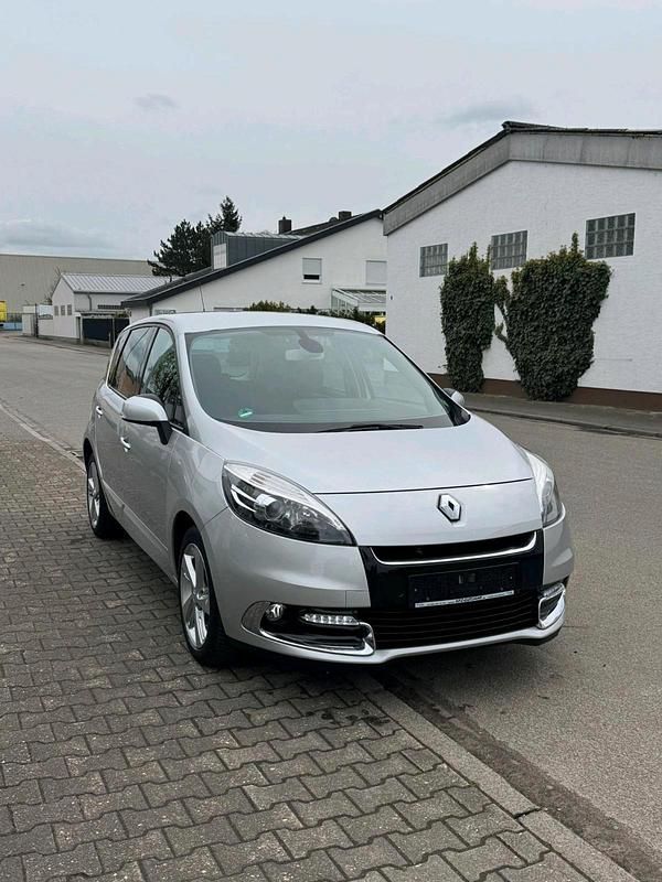 Gebraucht Renault Scénic III 110 PS (80 kW) 2013 Silber Van / Kleinbus