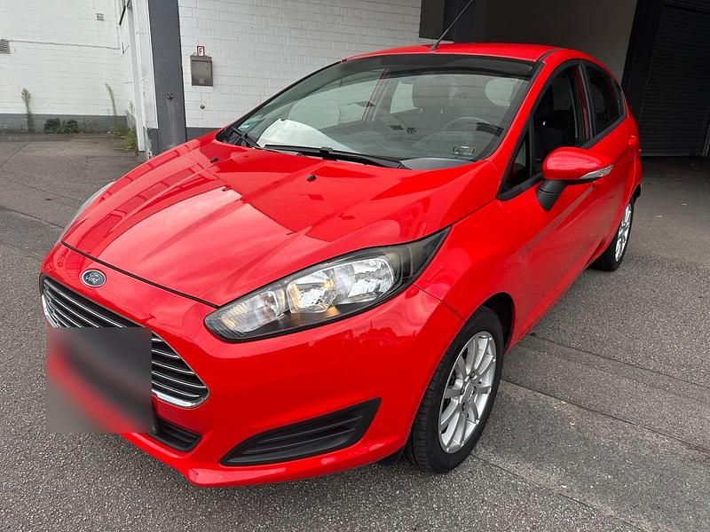 Rot Gebraucht 2014 Ford Fiesta Kleinwagen | 3.650 € (Superpreis) - Bild 1/4