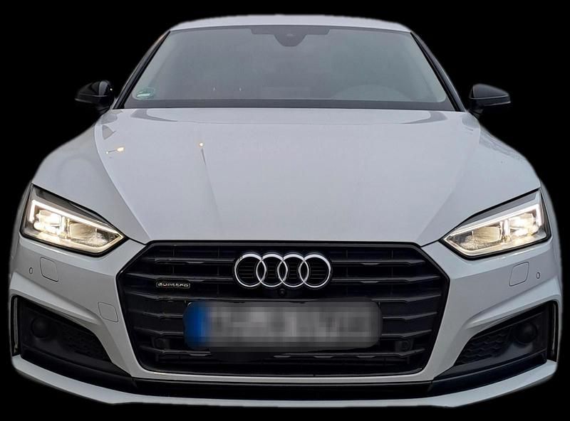 Weiß Gebraucht 2020 Audi A5 Comfort Limousine | 29.999 € (Guter Preis) - Bild 1/4