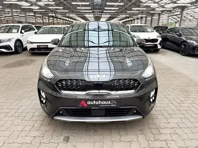 Gebraucht Kia Niro 141 PS (103 kW) 2022 Grau SUV