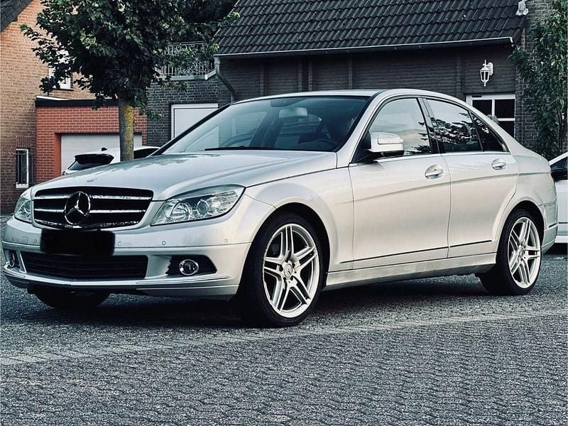 Gebraucht Mercedes C180 156 PS (114 kW) 2008 Silber Limousine