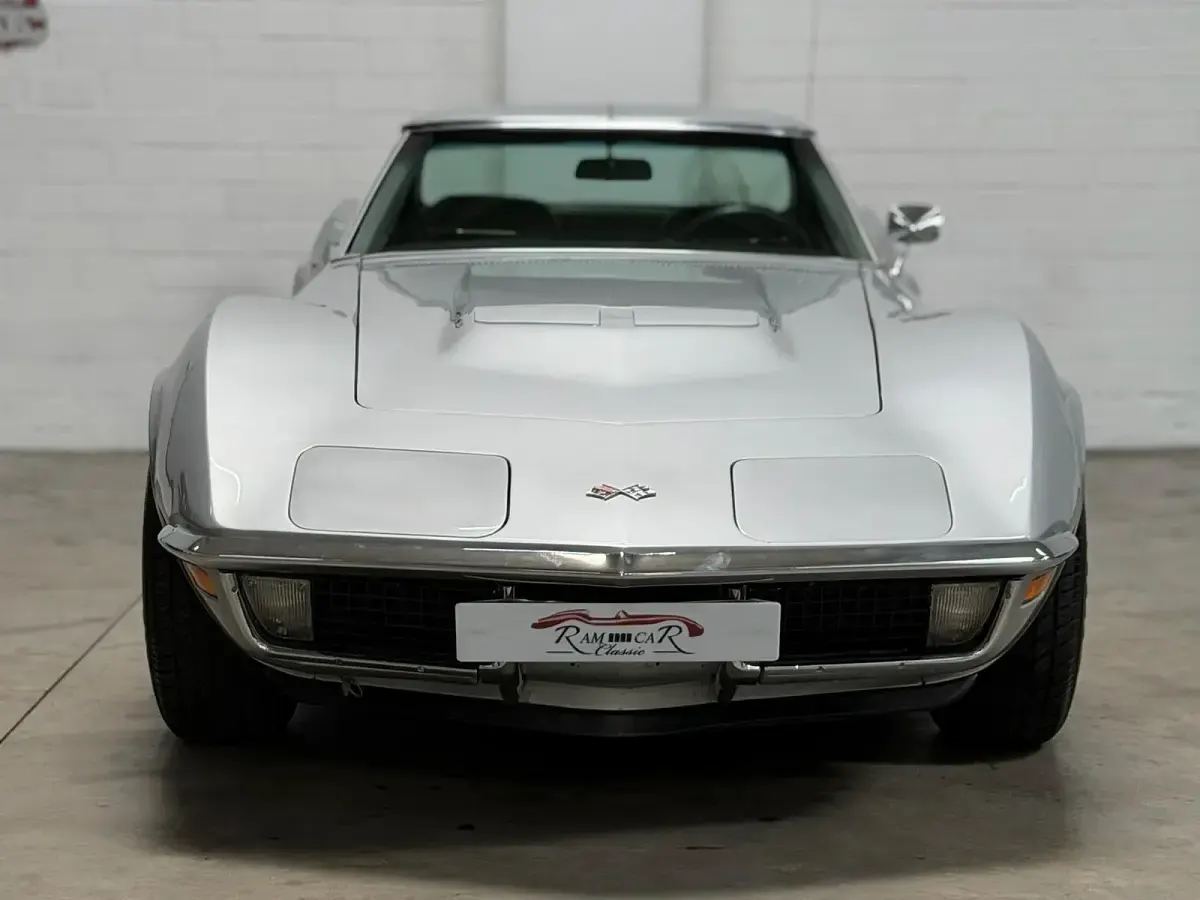 Gebraucht Chevrolet Corvette Stingray 364 PS (267 kW) 1971 Silber Coupé