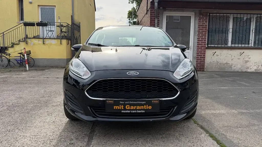 Gebraucht Ford Fiesta Trend 80 PS (58 kW) 2016 Schwarz Kleinwagen