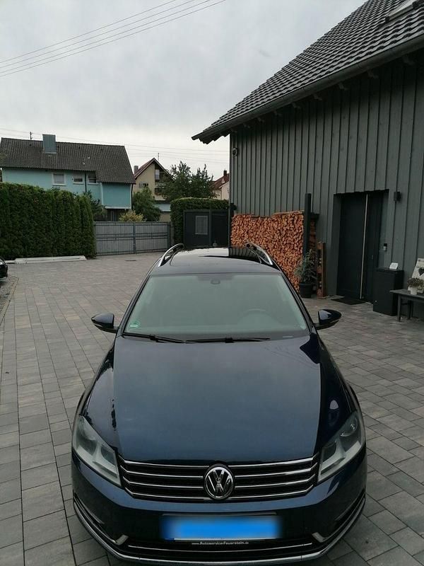 Gebraucht VW Passat Exclusive 140 PS (102 kW) 2013 Blau Kombi