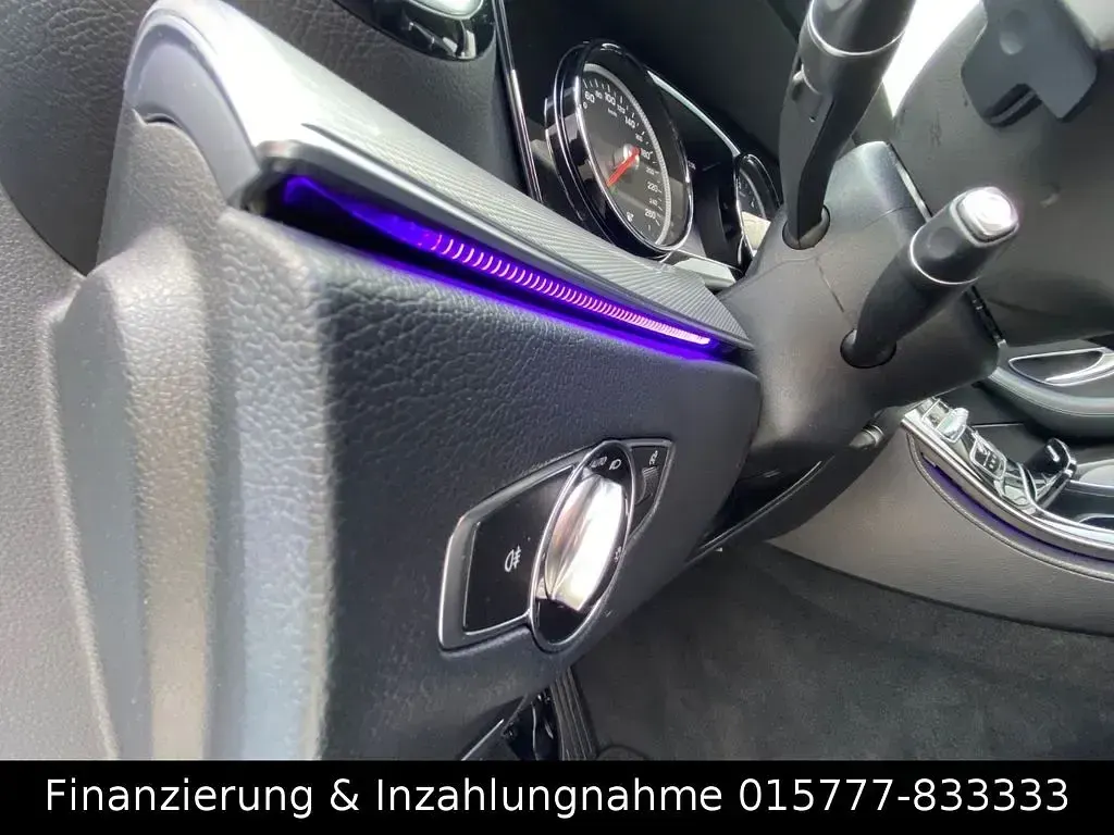 Używany Mercedes E220 194 KM (142 kW) 2017 Srebrny Sedan/Limuzyna