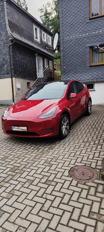 Gebraucht Tesla Model Y 274 kW (373 PS) 2022 Rot SUV