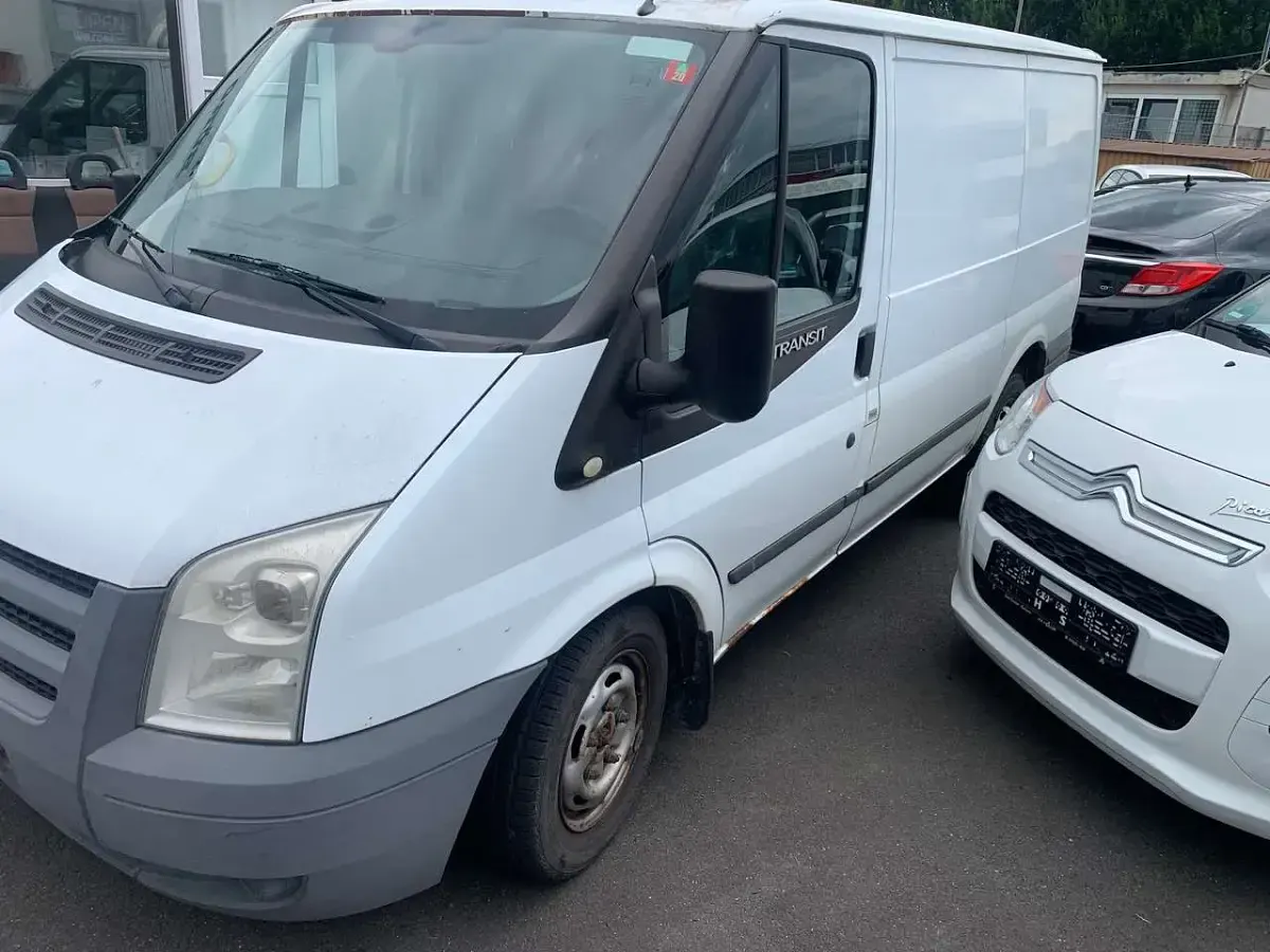 Gebraucht Ford Transit 86 PS (63 kW) 2010 Frostweiß Van