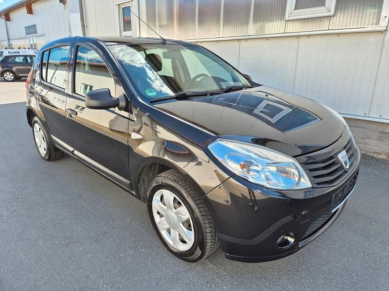 Gebraucht Dacia Sandero 75 PS (55 kW) 2010 Schwarz Limousine