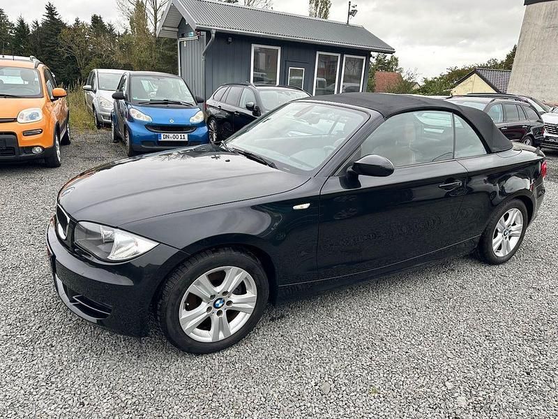 Schwarz Gebraucht 2009 BMW 118 Cabriolet Sport Line Cabrio | 11.300 € (Etwas zu teuer) - Bild 1/4