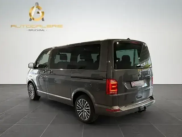 Używany VW Multivan Highline 2016 Andere Minivan