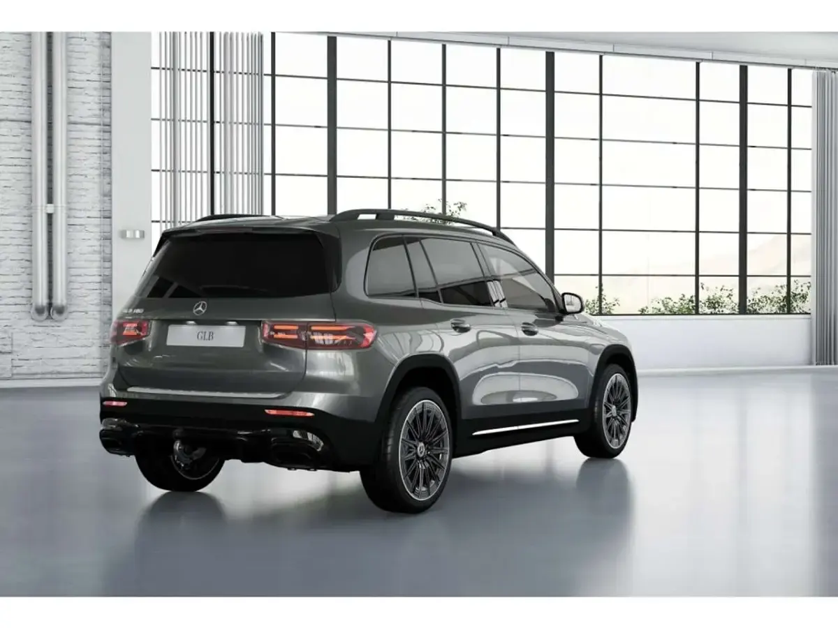 Gebraucht Mercedes GLB180 AMG 136 PS (100 kW) 2026 Grau metalliclack mountaingrau SUV