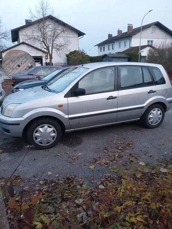 Silber Gebraucht 2003 Ford Fusion Trend Limousine | 1.200 € (Superpreis) - Bild 1/4