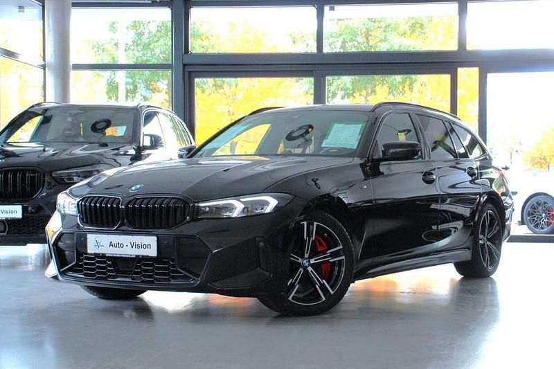 Schwarz Gebraucht 2023 BMW 320 M Sport Limousine | 36.449 € (Fairer Preis) - Bild 1/3