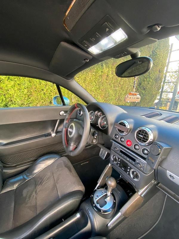 Second-hand Audi TT 250 CP (183 kW) 2004 Argintiu Coupe