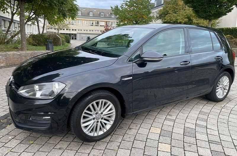 Gebraucht VW Golf VII Cup 105 PS (77 kW) 2014 Schwarz Limousine