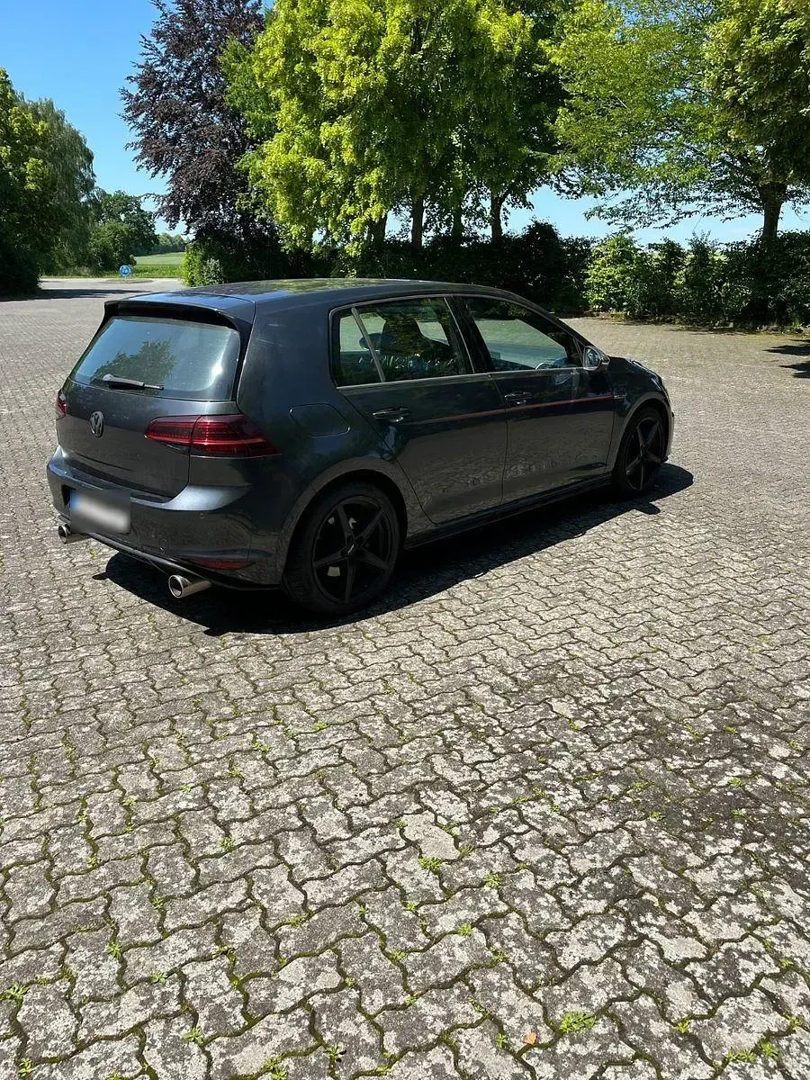 Gebraucht VW Golf VII GTI 220 PS (161 kW) 2015 Grau Limousine
