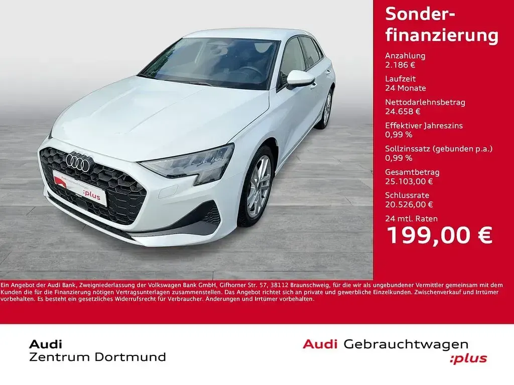 Gebraucht Audi A3 Ambiente 116 PS (85 kW) 2025 Gletscherweiß metallic Limousine