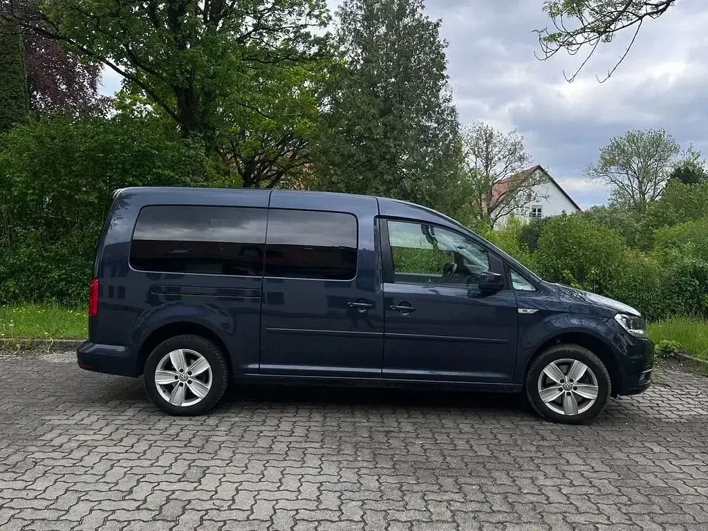 Gebraucht VW Caddy Maxi Highline 102 PS (75 kW) 2016 Blau Van / Kleinbus