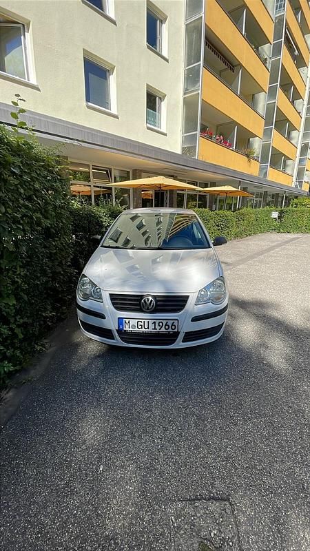 Weiß Gebraucht 2007 VW Polo Kleinwagen | 2.650 € (Etwas zu teuer) - Bild 1/4